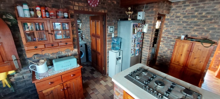 4 Bedroom Property for Sale in Noorsekloof Eastern Cape